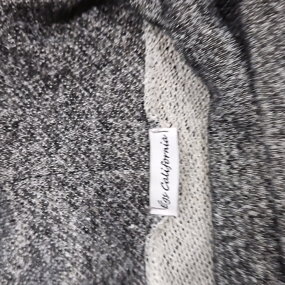 Pullover - Picture 3 of 3